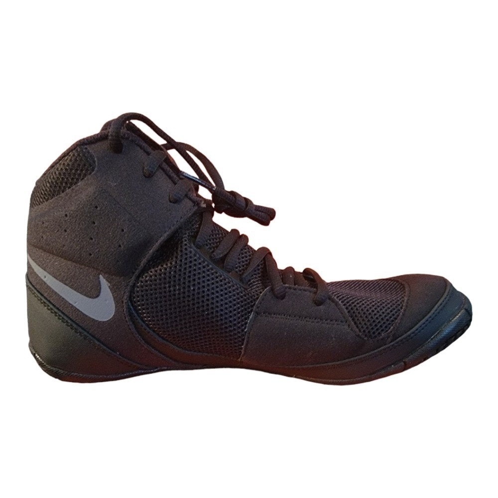 Nike Fury Wrestling Shoes Mens 9 Black New AO2416-010 Mid Top Mesh Training